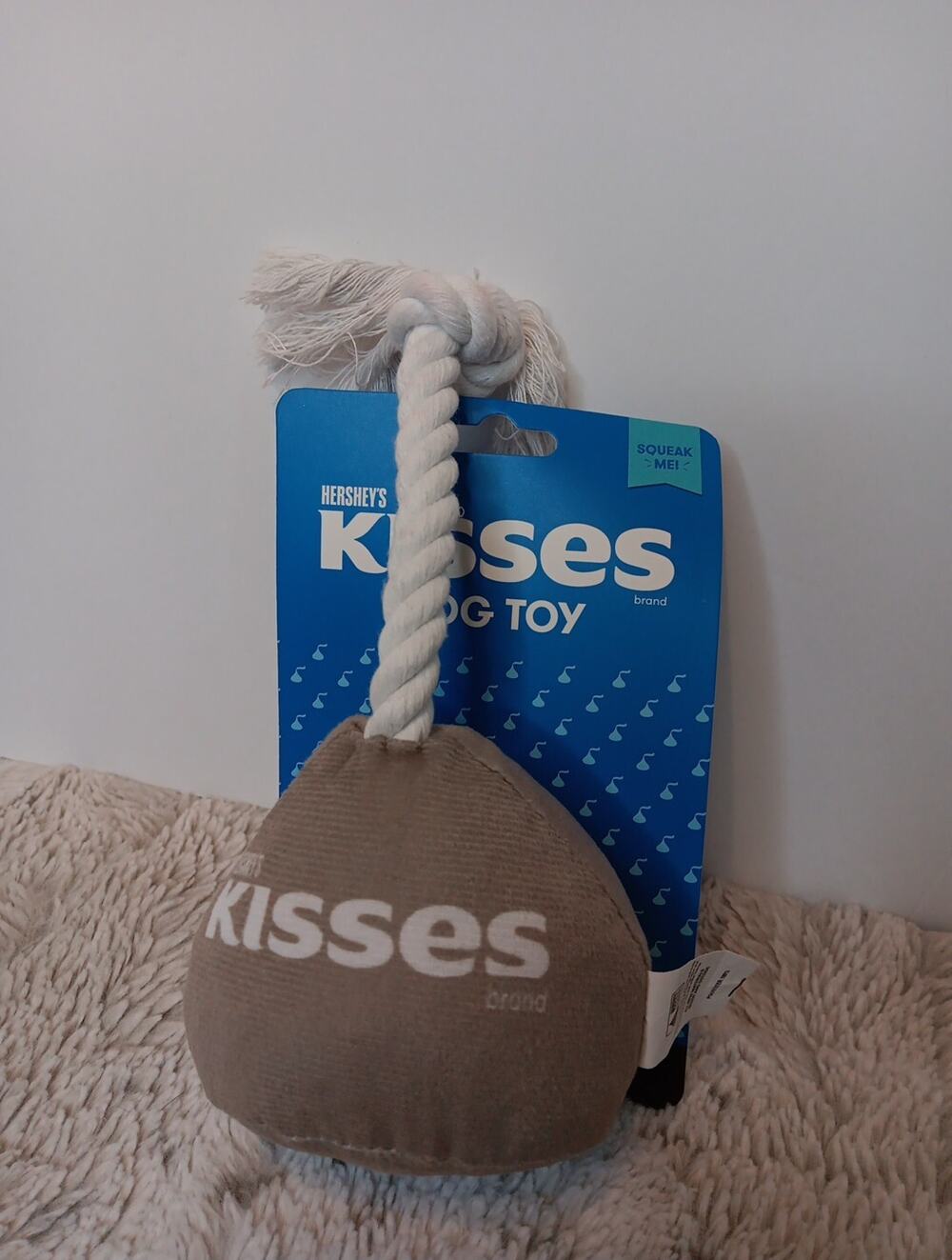 Hershey's Kisses - Plush Dog Toy - Crinkle Filling - Squeaker - Rope